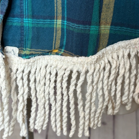 American Eagle Boyfriend Fit Tom and Jerry Green Plaid Shirt with Fringe Size M - Picture 8 of 12